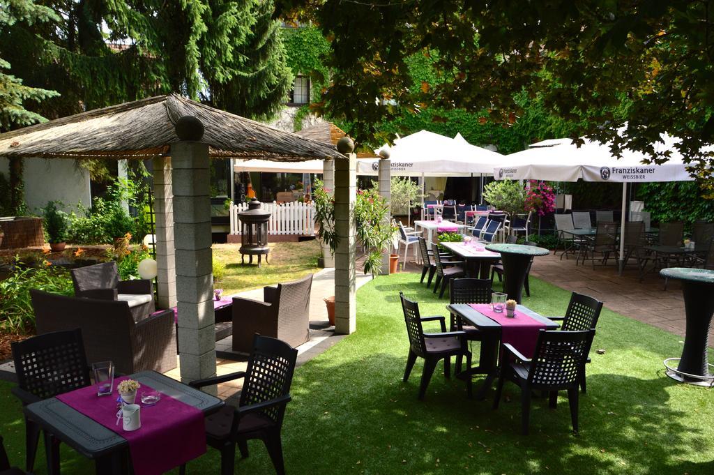 Hotel Haus Krone Bexbach Exterior foto